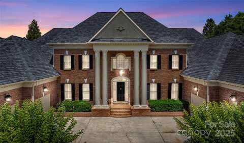 8721 Lake Challis Lane, Charlotte, NC 28226