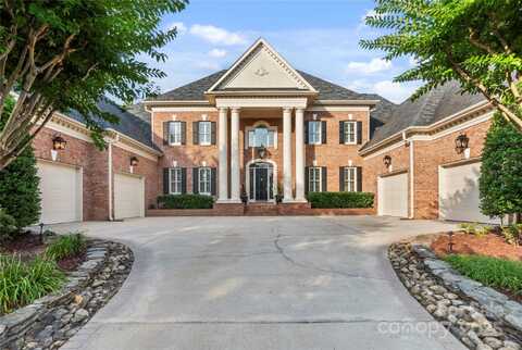 8721 Lake Challis Lane, Charlotte, NC 28226