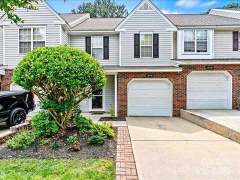 10063 Reindeer Way Lane, Charlotte, NC 28216
