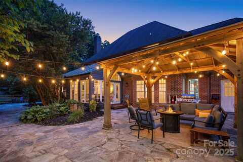 118 Holcombe Cove Road, Candler, NC 28715