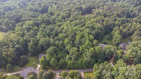524 Shady Oaks Drive, Stanley, NC 28164