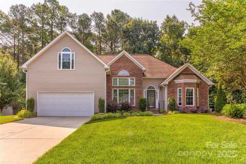7521 Plumcrest Lane, Harrisburg, NC 28075