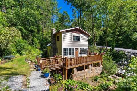 19 Hominy Branch Road, Hendersonville, NC 28792