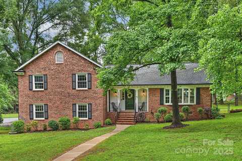 2301 Seth Thomas Road, Charlotte, NC 28210