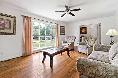 233 Church Street, Ellenboro, NC 28040