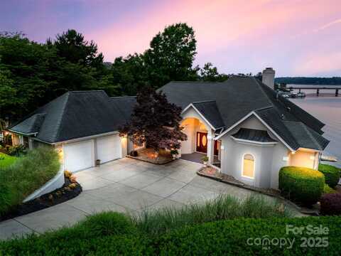 16108 Woolwine Road, Charlotte, NC 28278