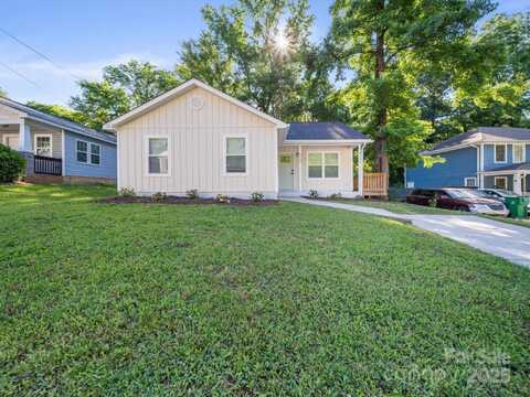3133 Amay James Avenue, Charlotte, NC 28208