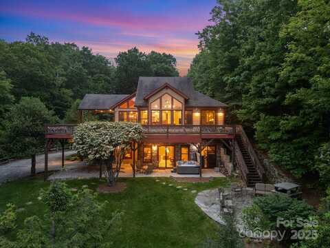 300 Falls View Drive, Lake Toxaway, NC 28774