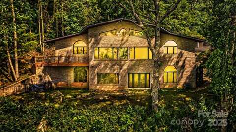 212 Chestnut Forest Road, Fairview, NC 28730