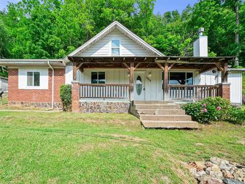 1029 Jacks Creek Road, Burnsville, NC 28714
