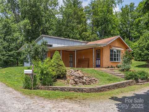 157 Evergreen Circle, Waynesville, NC 28786
