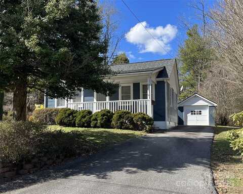 921 Cherokee Drive, Hendersonville, NC 28739