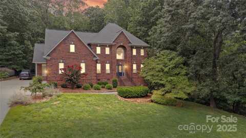 4644 Snow Drive, Harrisburg, NC 28075
