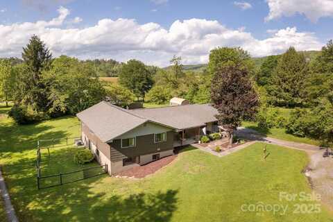 4329 Island Ford Road, Brevard, NC 28712