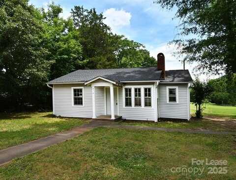 818 Radio Road, Statesville, NC 28677