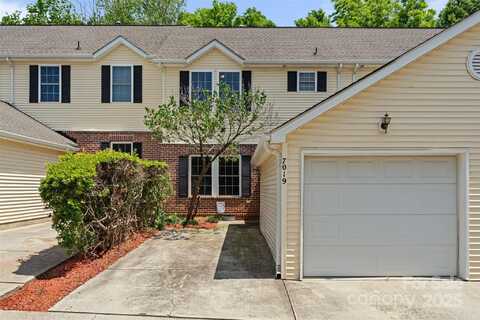7019 Walnut Ridge Court, Charlotte, NC 28217