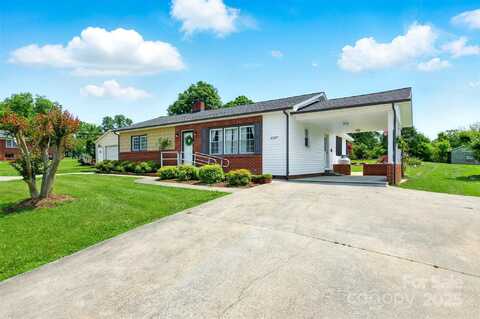 2307 Maywood Street, Lenoir, NC 28645