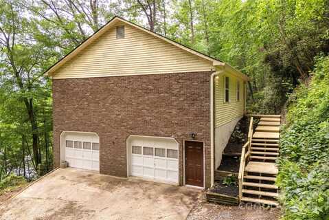 608 Surrey Glen Circle, Hendersonville, NC 28739
