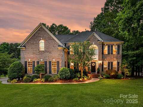 105 Beech Bluff Drive, Mount Holly, NC 28120