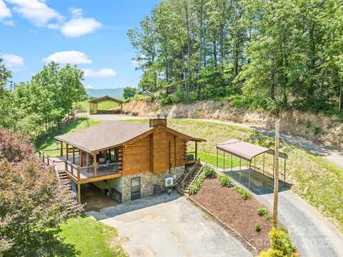 367 Robinson Road, Clyde, NC 28721