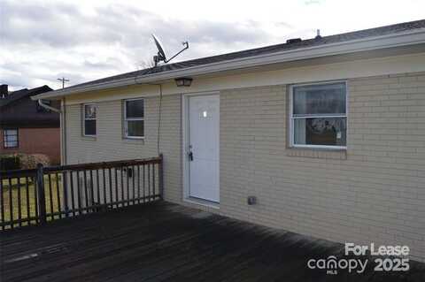 2166 Old Mountain Road unit: D, Statesville, NC 28625