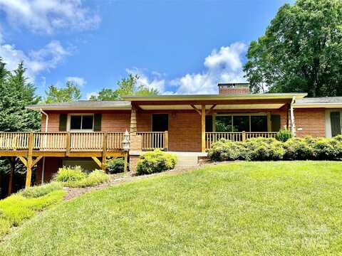 47 Fairlane Drive, Waynesville, NC 28786