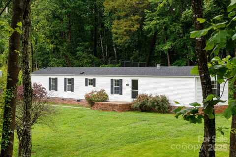1884 Kensway Drive, Hudson, NC 28638