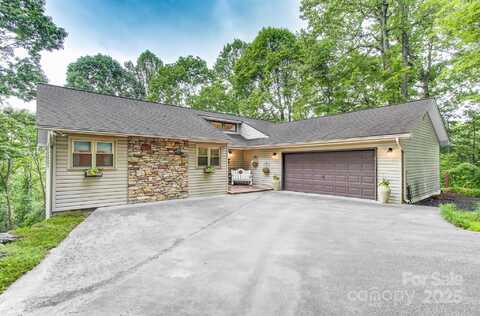 110 Spring Path, Hendersonville, NC 28739
