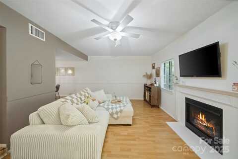 3737 Winding Creek Lane, Charlotte, NC 28226
