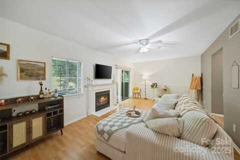 3737 Winding Creek Lane, Charlotte, NC 28226