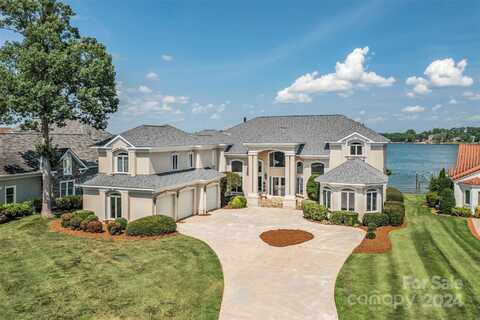 3446 Governors Island Drive, Denver, NC 28037