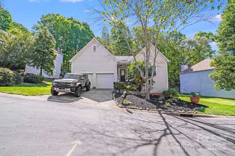 13817 Kings Carriage Lane, Charlotte, NC 28278