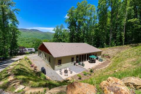 33 Freedom Drive, Waynesville, NC 28786