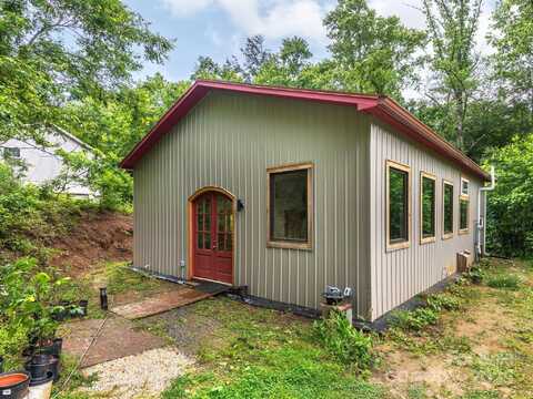 20 Frontier Court, Asheville, NC 28805