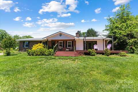103 Hampshire Lane, Canton, NC 28716
