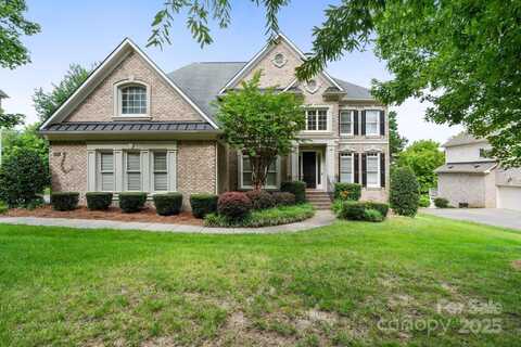 9433 Wallace Pond Drive, Huntersville, NC 28078