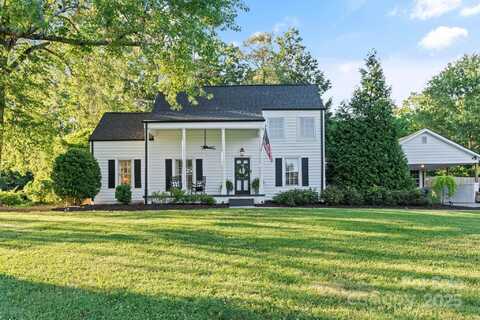 1020 12th Avenue NW, Hickory, NC 28601
