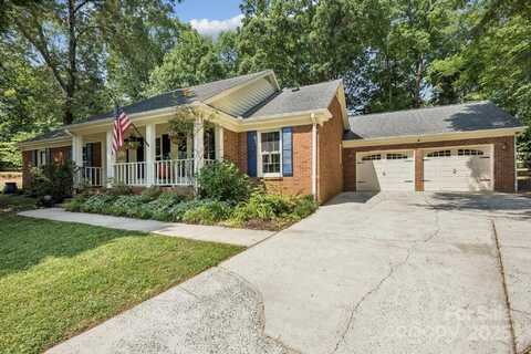 405 Scarborough Lane, Matthews, NC 28105
