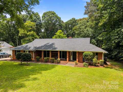 324 Swamp Fox Drive, Fort Mill, SC 29715