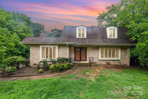 9139 Robert Frost Lane, Charlotte, NC 28213