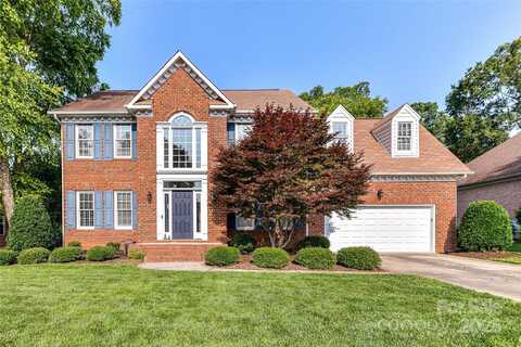 4637 Shannamara Drive, Matthews, NC 28104