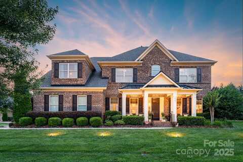 8301 Caesars Head Drive, Waxhaw, NC 28173