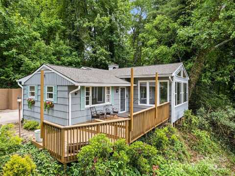56 Lenoir Circle, Waynesville, NC 28786