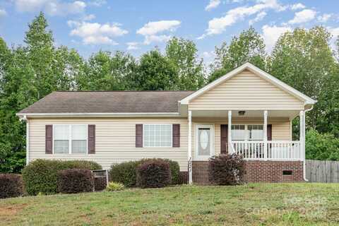 1221 Woodpecker Drive, Clover, SC 29710
