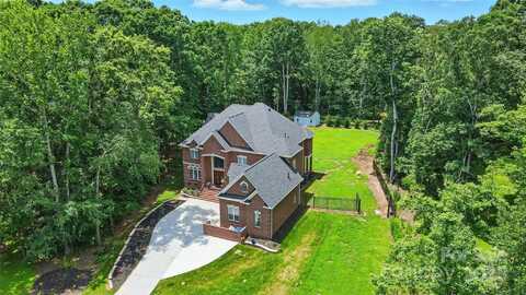 3324 Greenhurst Drive, Weddington, NC 28104