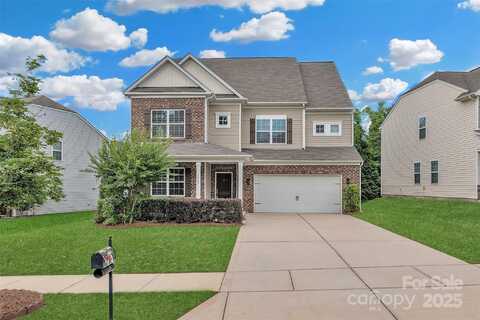 1349 Bridgeford Drive NW, Huntersville, NC 28078