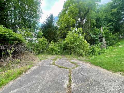 31 Paralee Lane, Waynesville, NC 28786