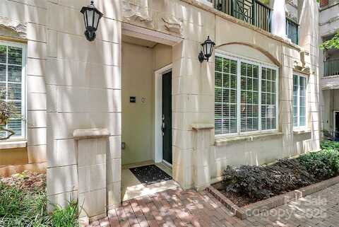 300 W 5th Street, Charlotte, NC 28202