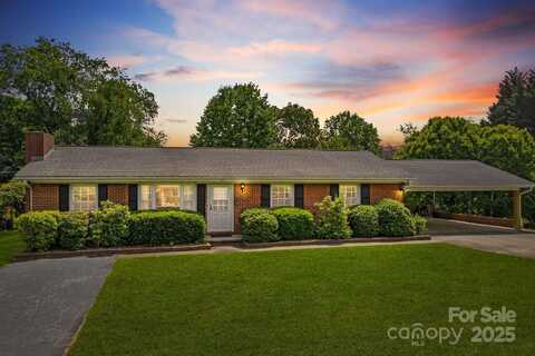 53 Grandview Road, Asheville, NC 28806