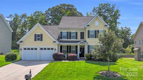 11618 Macallano Drive, Charlotte, NC 28215